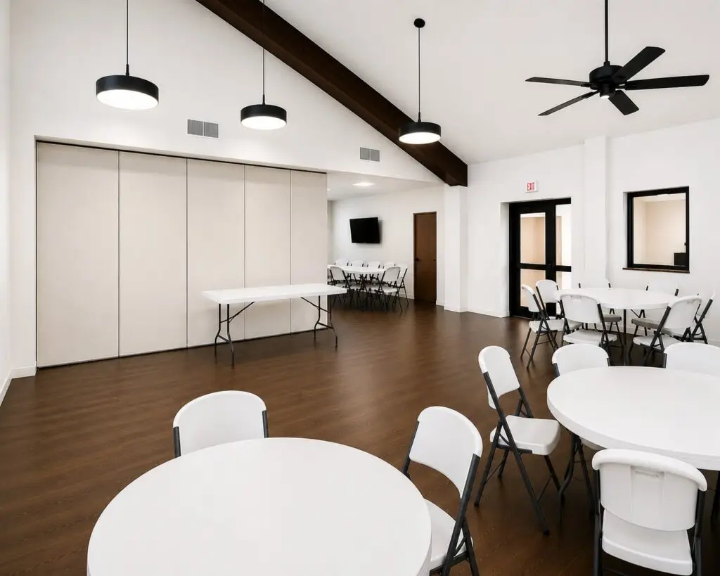 Annex, proposed: a movable partition, new lighting and flooring